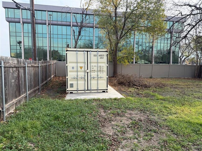 Foto del edificio - 6017 Sheridan Ave