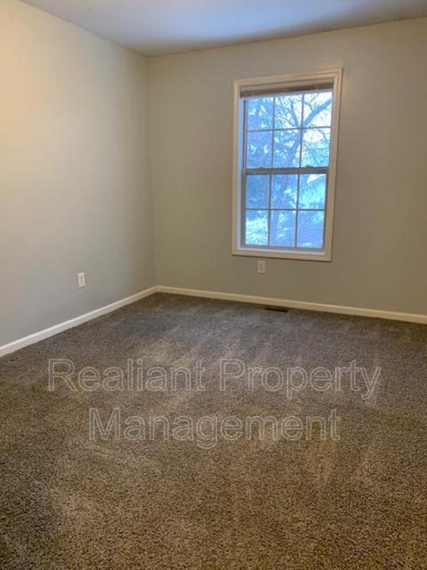 Foto del edificio - 3837 Pine Ridge Way