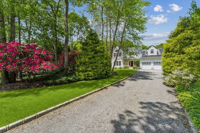 Foto del edificio - 39 Hollow Ln