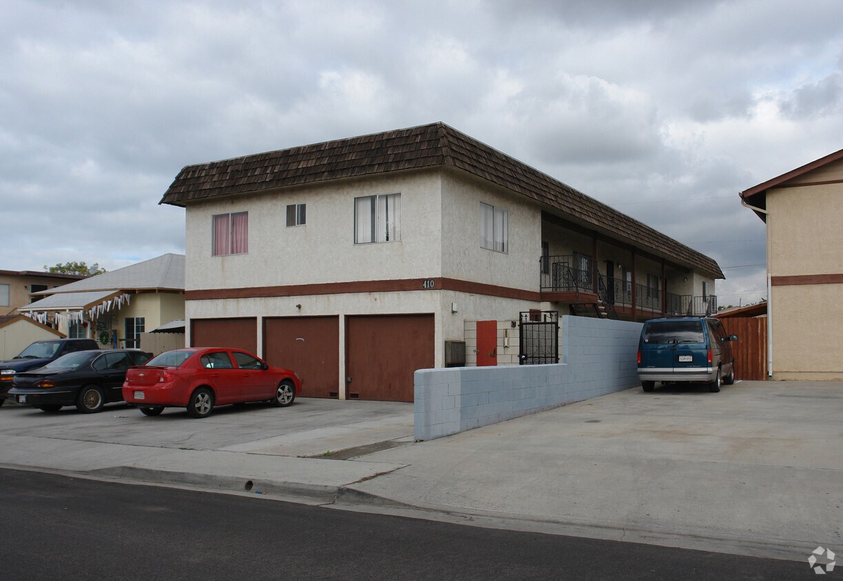 Primary Photo - 410 Zenith St