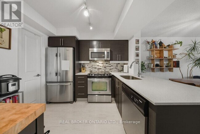 Building Photo - 125 Western Battery Rd