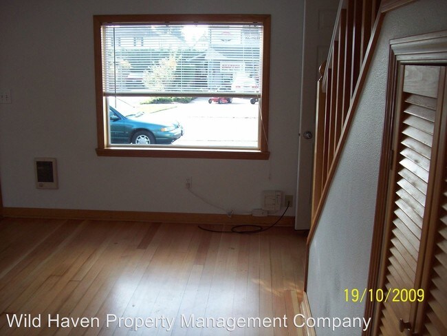 Building Photo - 2 br, 1 bath House - 217 NE 11th St.