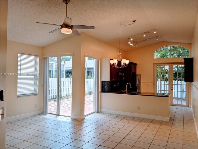 Foto del edificio - 14870 SW 50th Ct