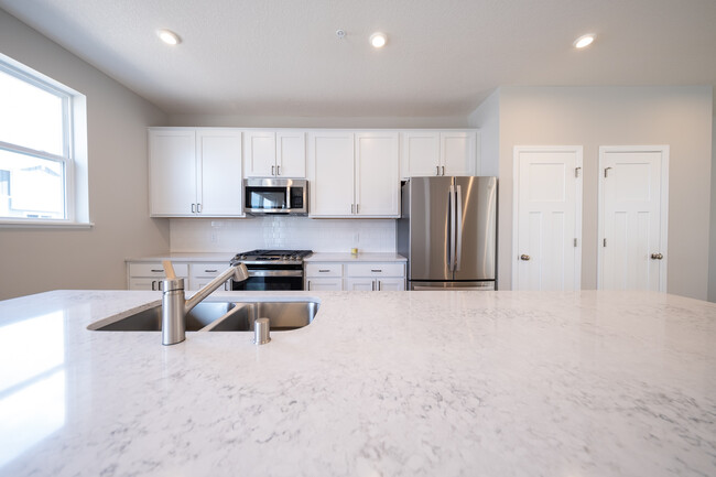 Foto del edificio - 13684 Marsh View Blvd