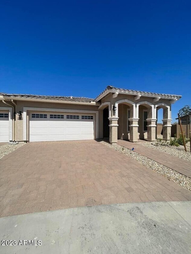 17174 Artemisa Ave, Surprise, AZ 85387 Townhome Rentals in Surprise