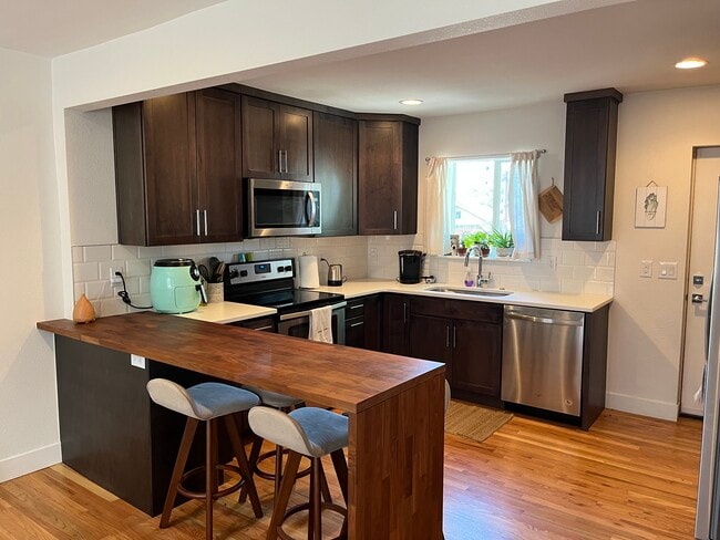 Building Photo - 3163 N Saint Paul St