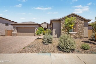 Building Photo - 7646 W Desert Spoon Dr
