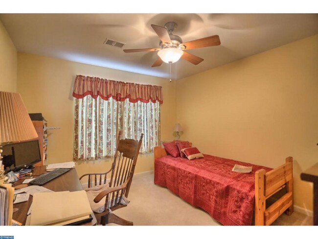 Foto del edificio - 106 N Savanna Dr