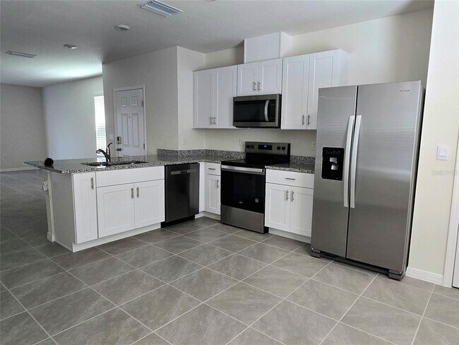 Foto del edificio - 2723 Golden Trout Ln