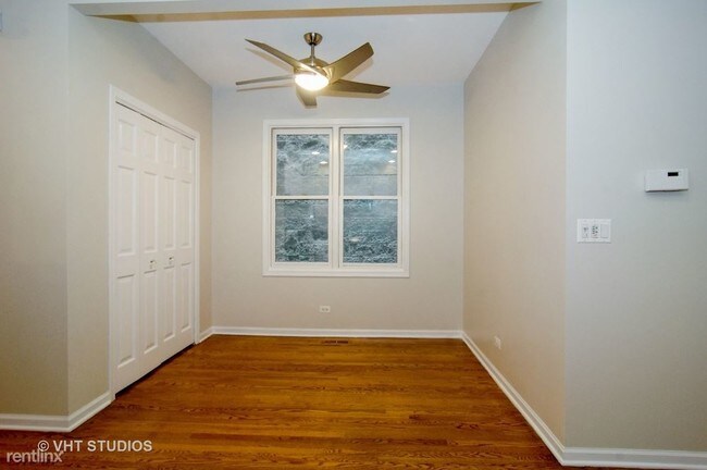 Building Photo - 1 br, 1 bath Condo - 3026 N Seminary Ave
