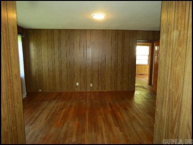 Building Photo - 5118 Lynch Dr