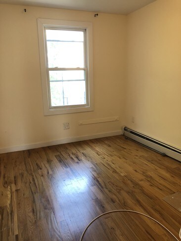 Building Photo - 429 E 153rd St