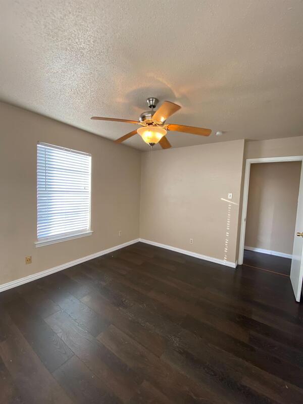 Building Photo - 9914 Brockbank Dr