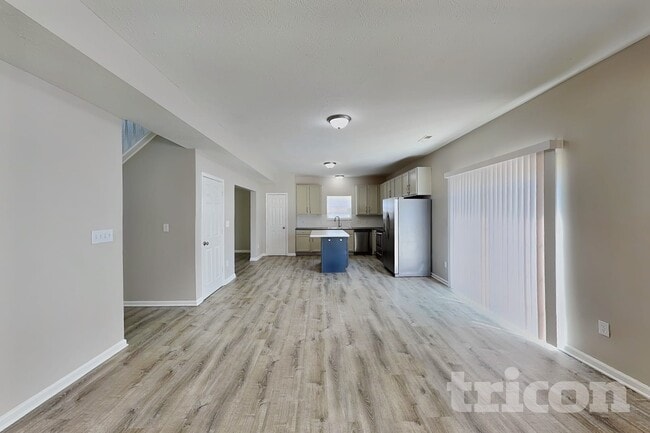 Foto del edificio - 176 Heartwood Hill