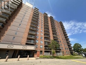 Building Photo - 1060 Caven St