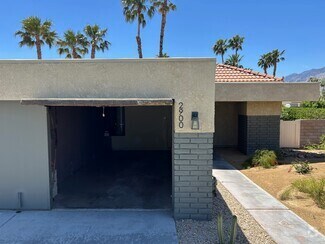 Building Photo - 2900 Sunflower Cir E