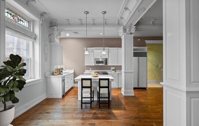 Foto del edificio - 8 Garrison St