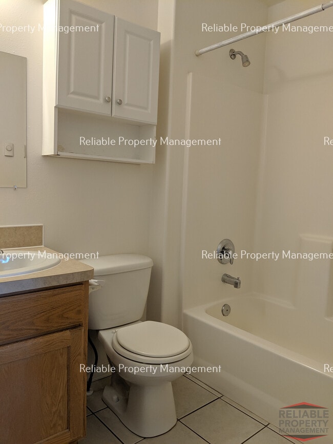 Building Photo - 685 John Adams Pky