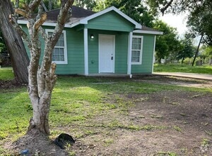 Building Photo - 4120 Brandon Ave