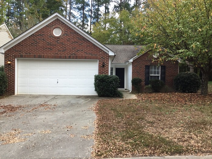 Primary Photo - Beautiful Home in Tega Cay!!