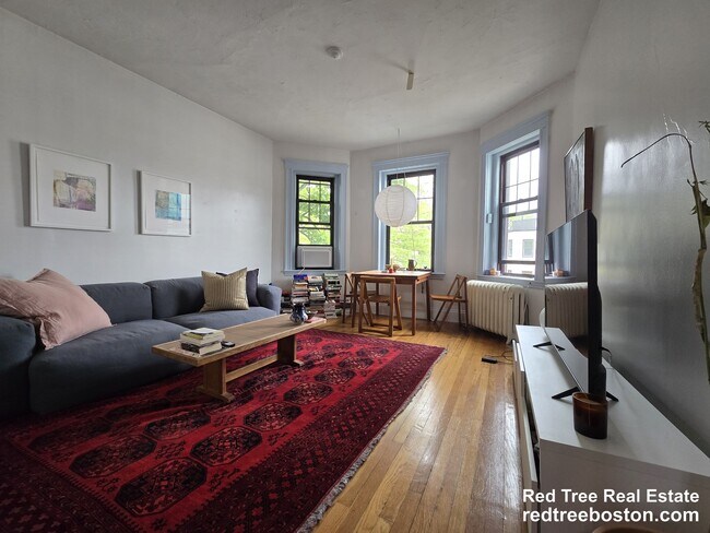 Photo - 1560 Commonwealth Ave Apartment