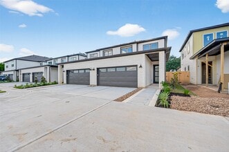 Building Photo - 4330 Avron Dr
