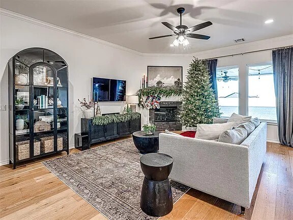 Foto del edificio - 9901 NW 143rd St