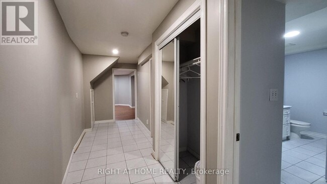 Building Photo - 5402 Fasdon Ct