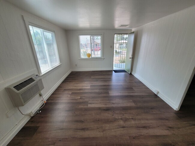Foto del edificio - Nice Single-Story 2-Bedroom House in Colton!