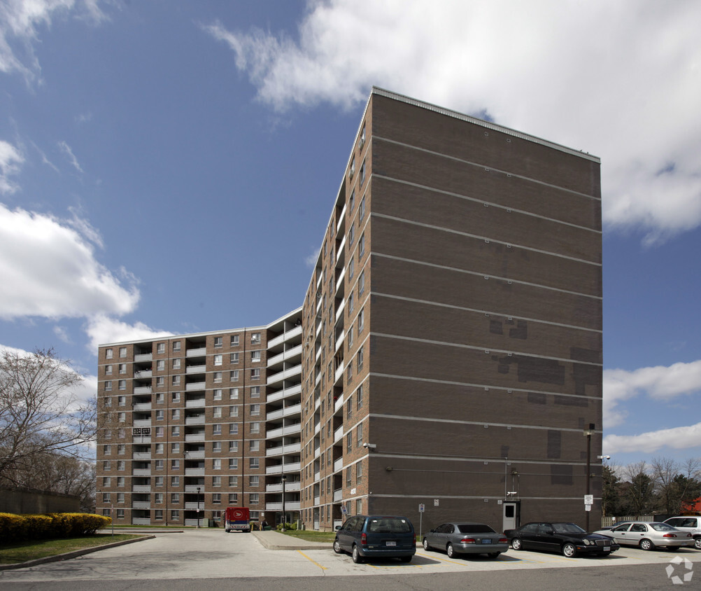 Foto principal - 4100-4110 Lawrence Ave