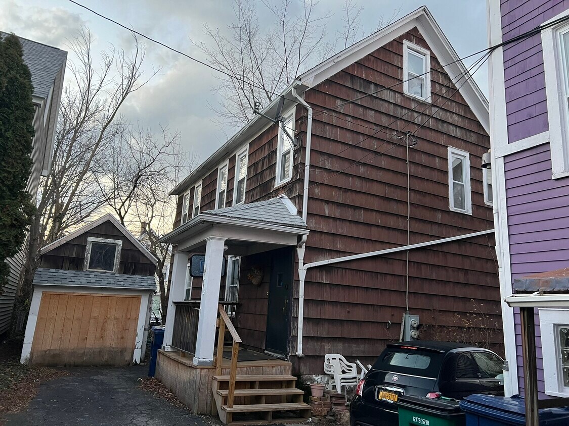 Front View - 18 Page St