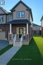 Building Photo - 36 Bur Oak Dr