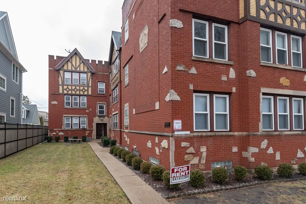 Primary Photo - 6678 N Olympia Ave
