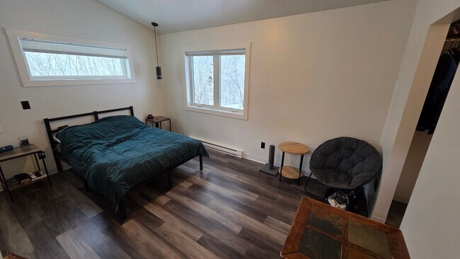 Foto del edificio - 4213-4213 Trinity Rd