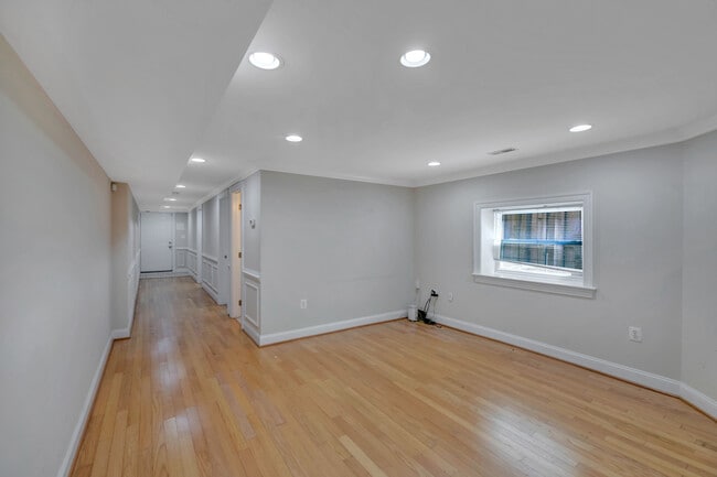 Building Photo - 611 L St NE