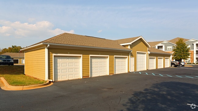 Building Photo - Grandview at Lake Murray