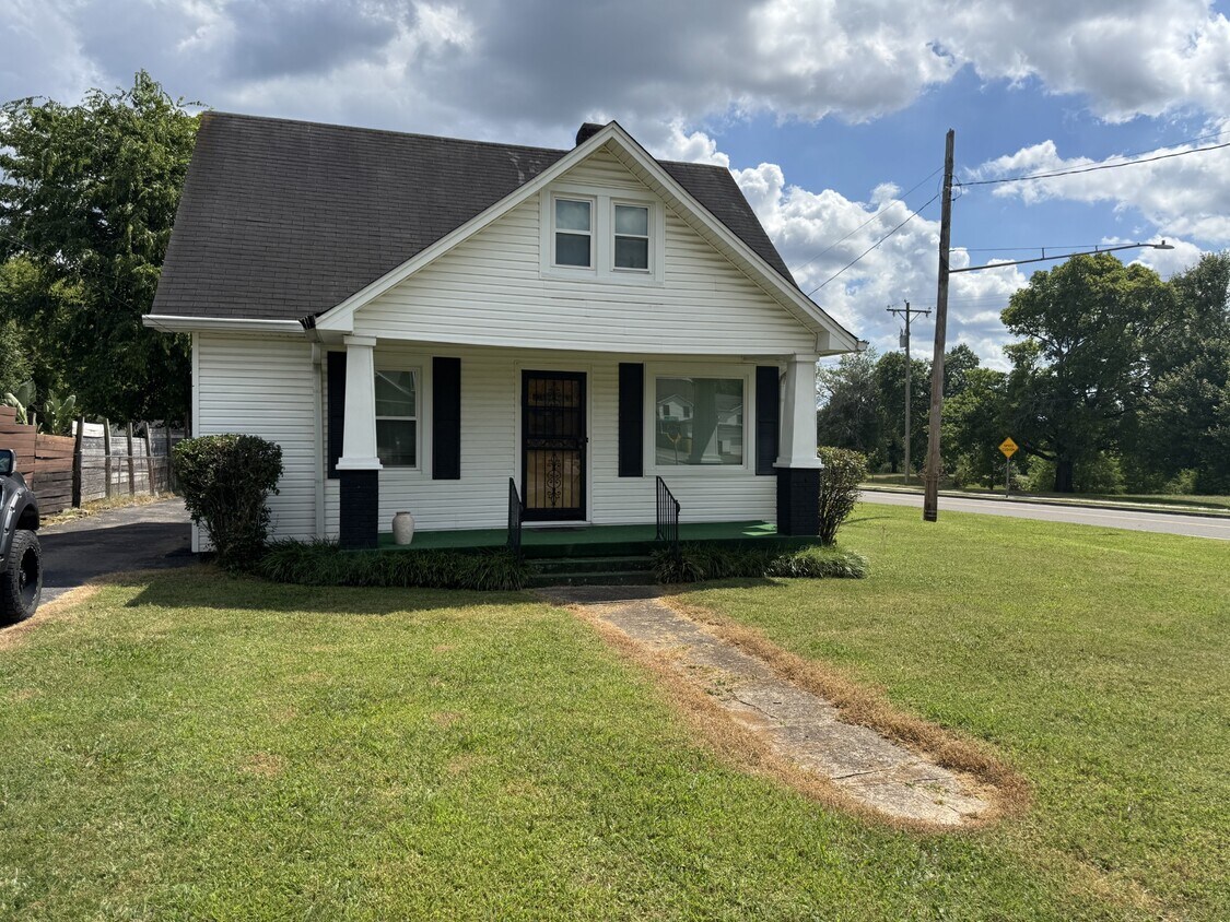 Foto principal - 5011 Wyoming Ave