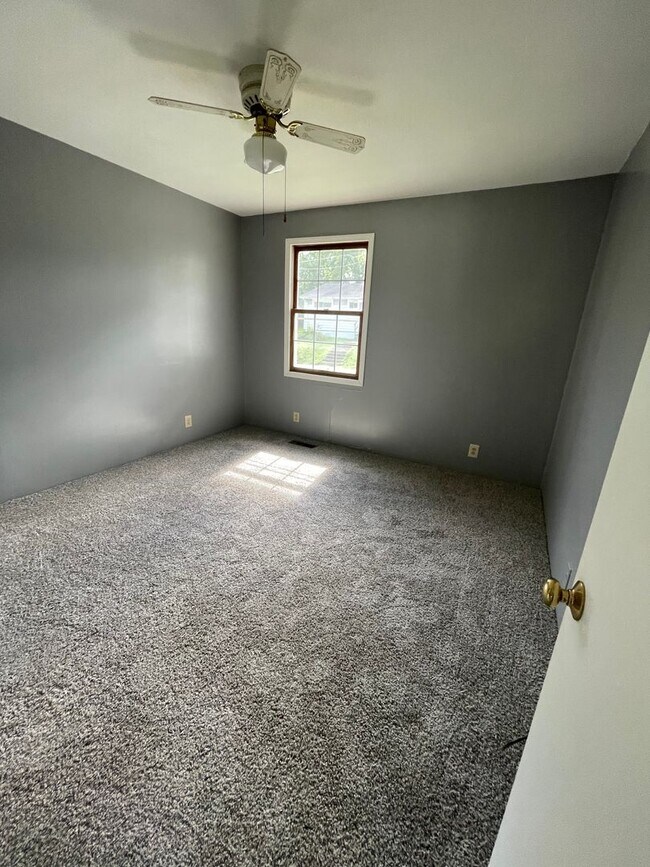 Foto del edificio - Nice 1 bed/1 bath house with fenced in bac...