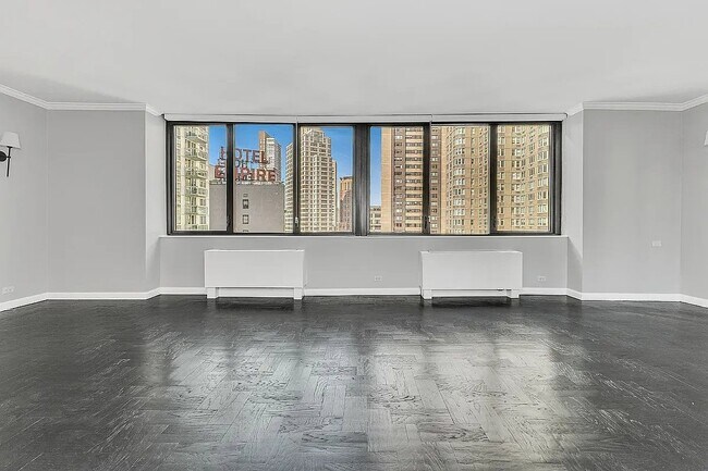 Foto del edificio - 62 W 62nd St