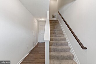 Building Photo - 162 Magellan Dr
