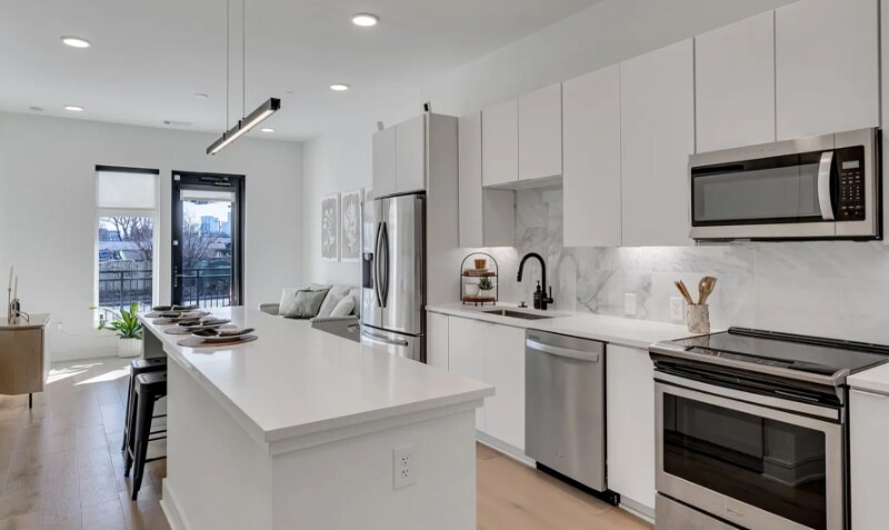 Foto principal - 1125 10th Ave N
