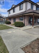 Building Photo - 677 Marksbury Rd
