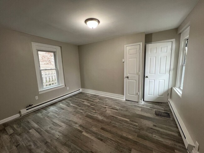 Foto del edificio - 412 N 8th St