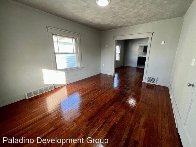Foto del edificio - 2 br, 1 bath House - 1626 Victor Avenue