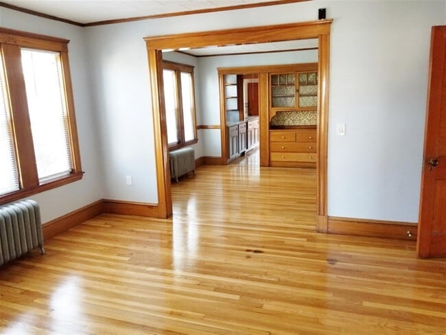 Building Photo - 18 Governor Winthrop Rd