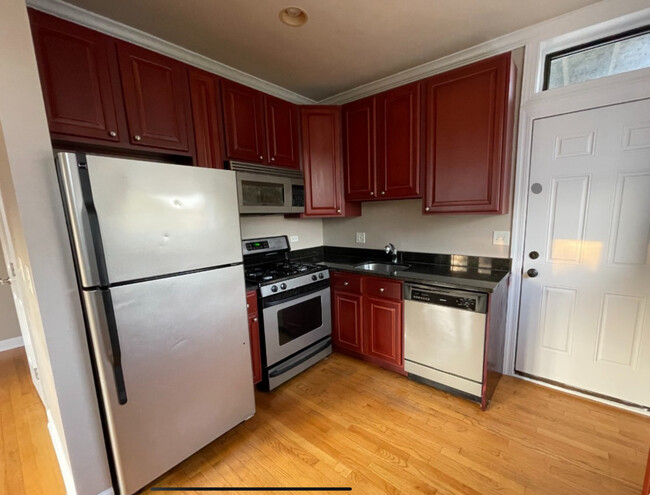 Foto del edificio - 6438 N Leavitt St