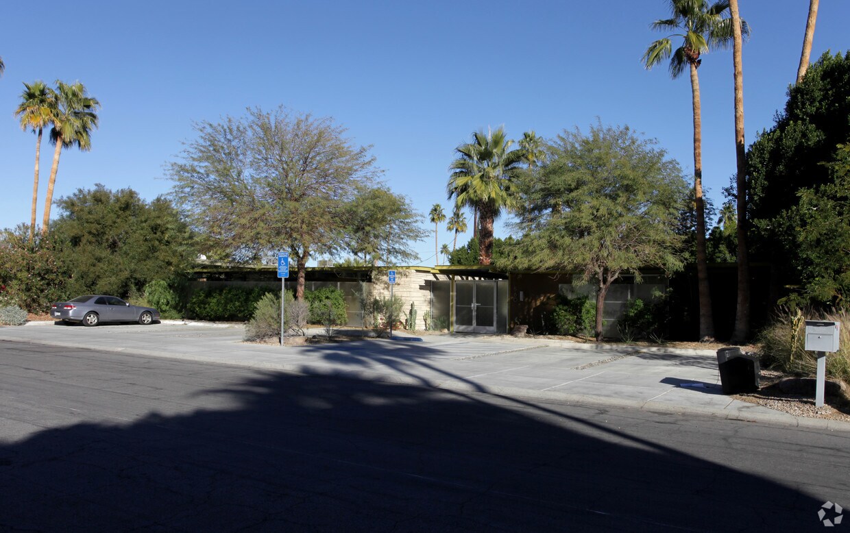Foto del edificio - 560 S Grenfall Rd