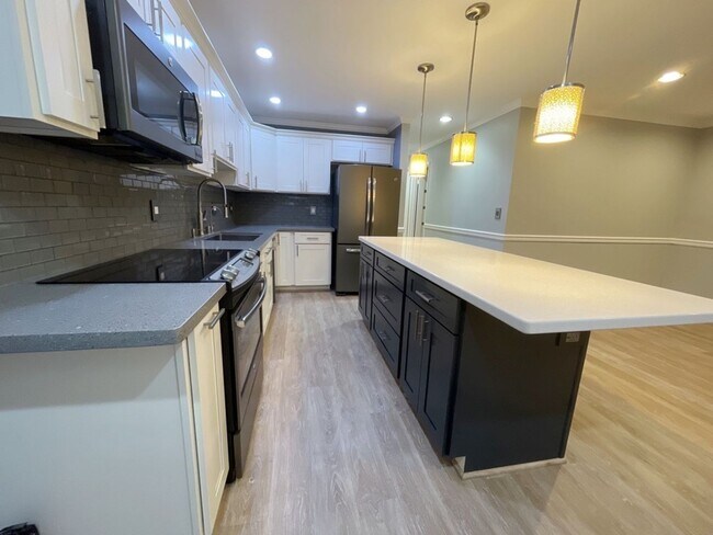 Foto del edificio - Waipio Gentry 2 bed, 1 bath, 2 parking wit...