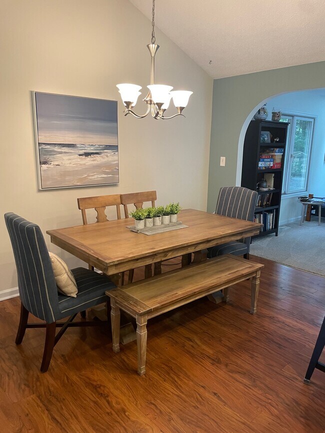 Building Photo - 122 High Sheriff Trail