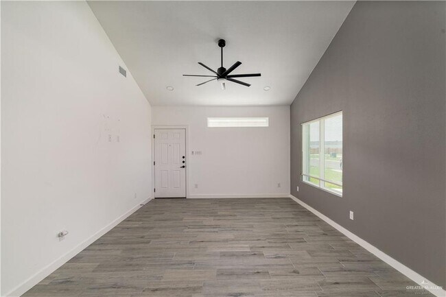 Foto del edificio - 2509 Mockingbird Rd